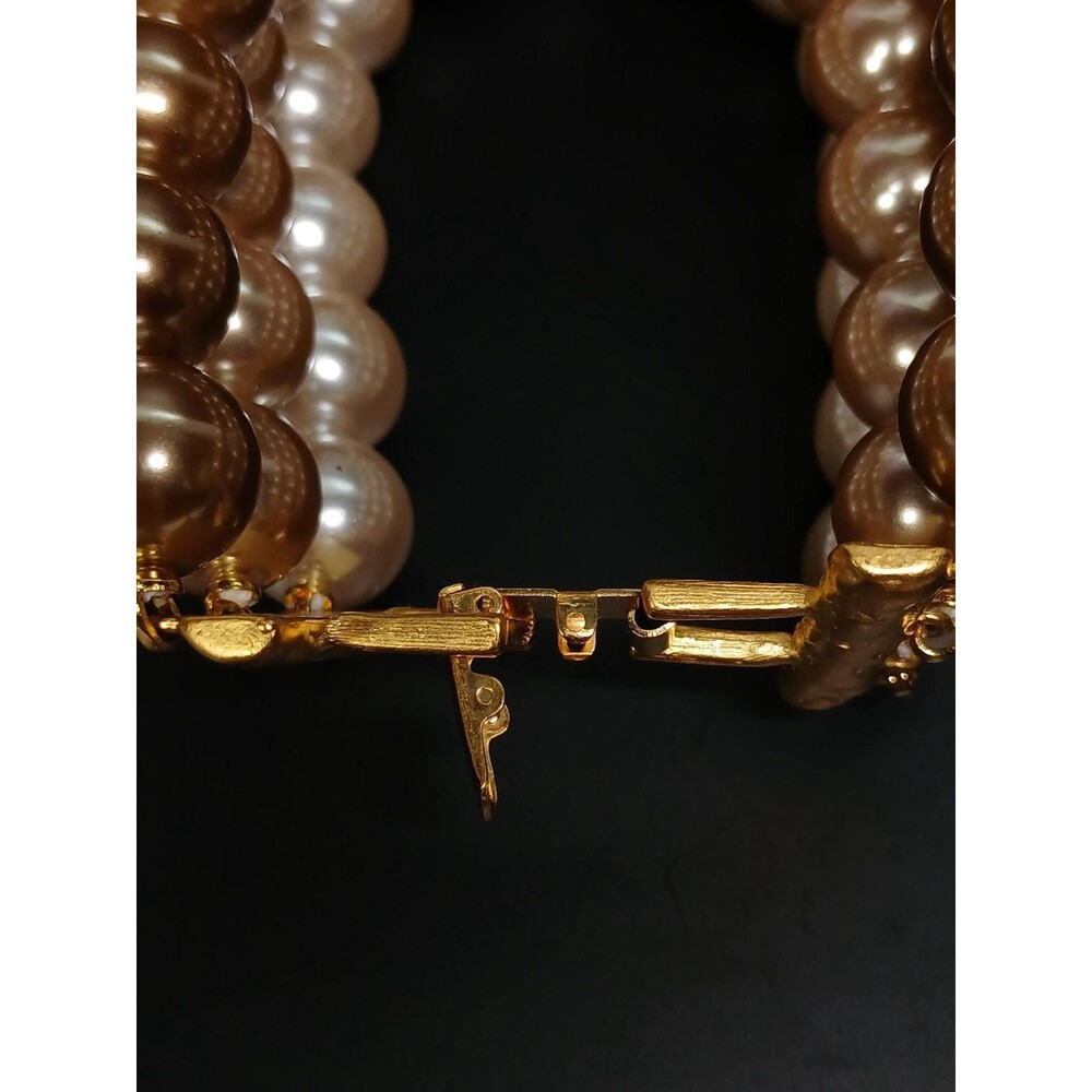 Three-Tone Faux Pearl Bracelet Gold Tone Box Clasp - Picture 9 of 16